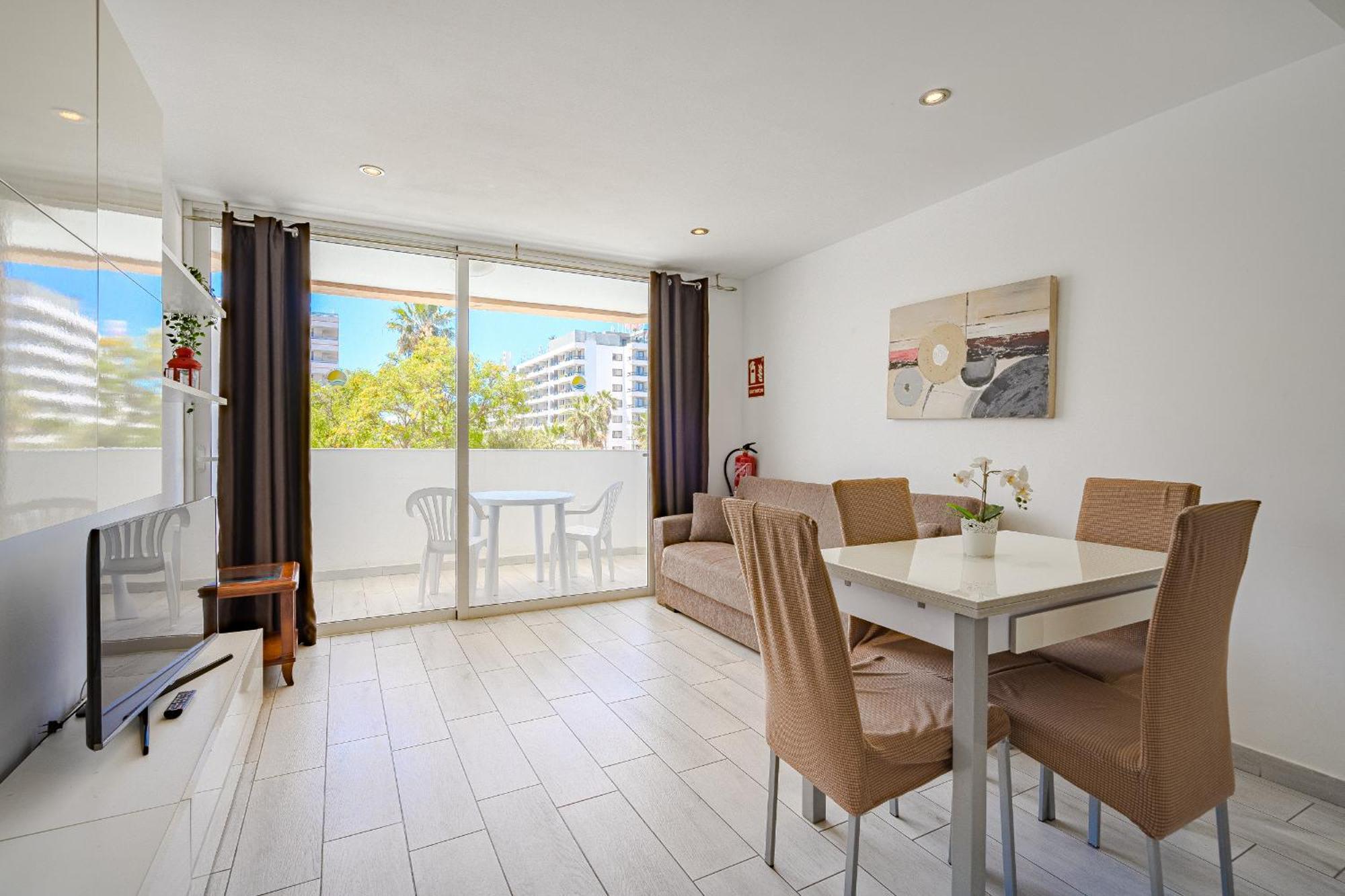 Un Dormitorio En Playa De Las Americas Costa Adeje Dış mekan fotoğraf